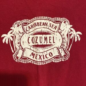 Caribbean Sea Cozumel Mexico red T-shirt vacation medium